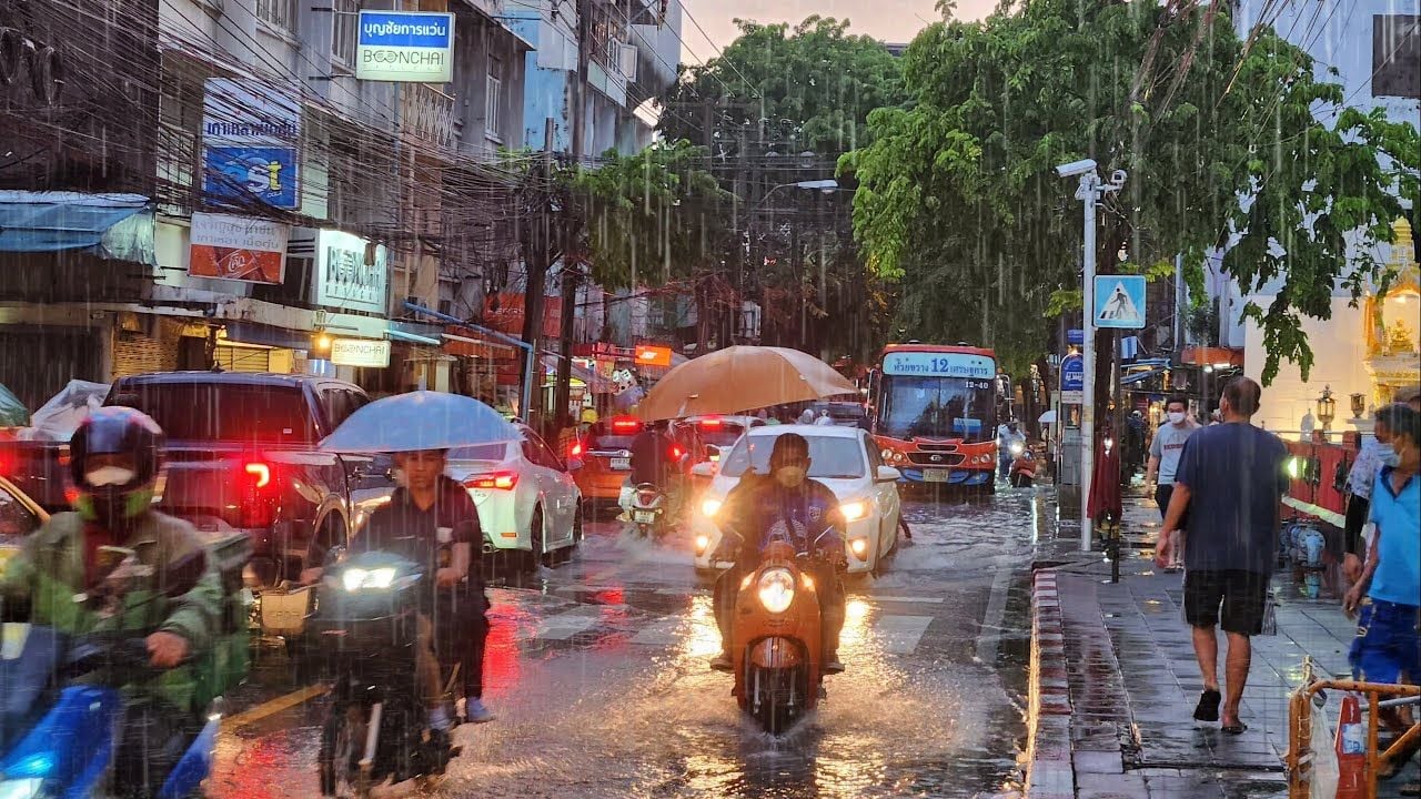 Bangkok on flood alert as heavy rains hammer Thailand | News by Thaiger