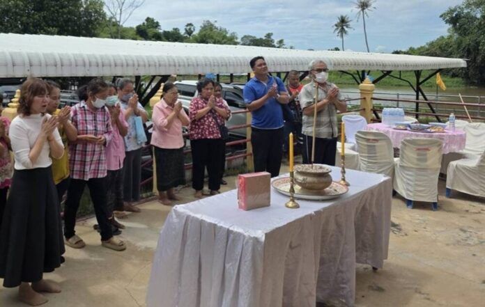 Lucky firecracker numbers spark lotto frenzy in Suphan Buri | News by Thaiger