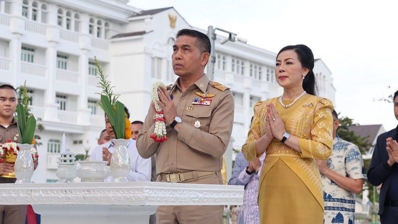 Phuket bids warm farewell to outgoing governor Sophon | News by Thaiger