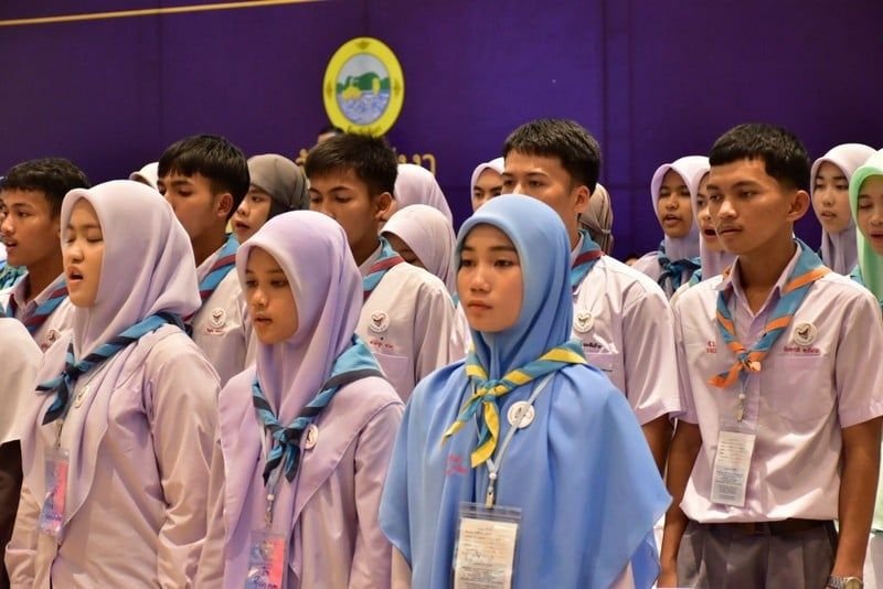 New Phuket governor kicks off term with youth unity project | News by Thaiger