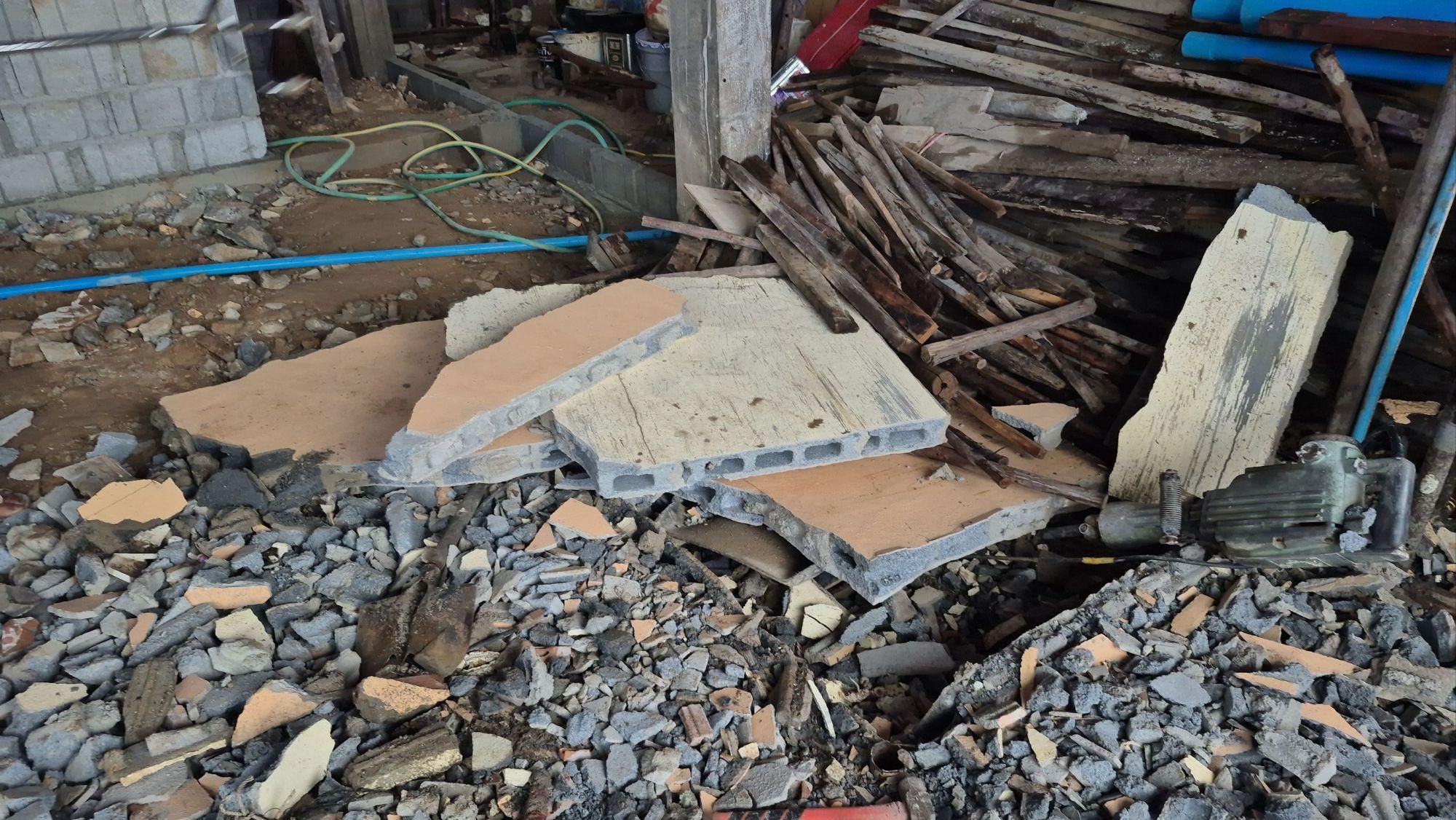 Contractor crushed in horror wall collapse at Pattaya home | News by Thaiger