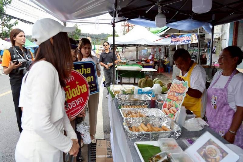 Phuket Vegetarian Festival processions light up the streets | News by Thaiger