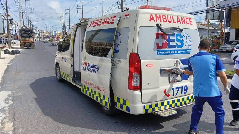 Burmese worker dies after fall from moving garbage truck in Kathu | News by Thaiger