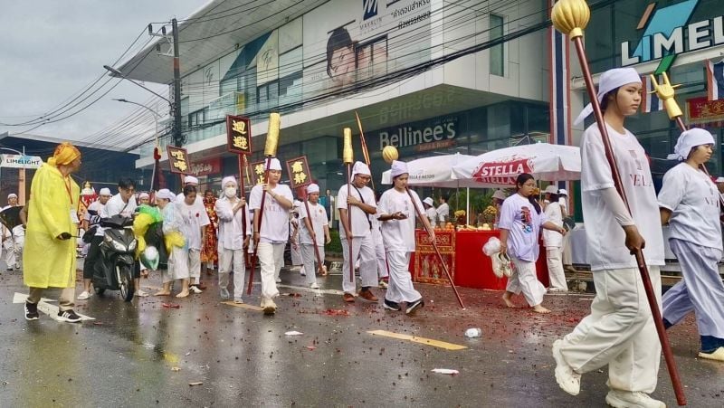 Phuket’s veggie fest ends with sacred send-off to the gods | News by Thaiger