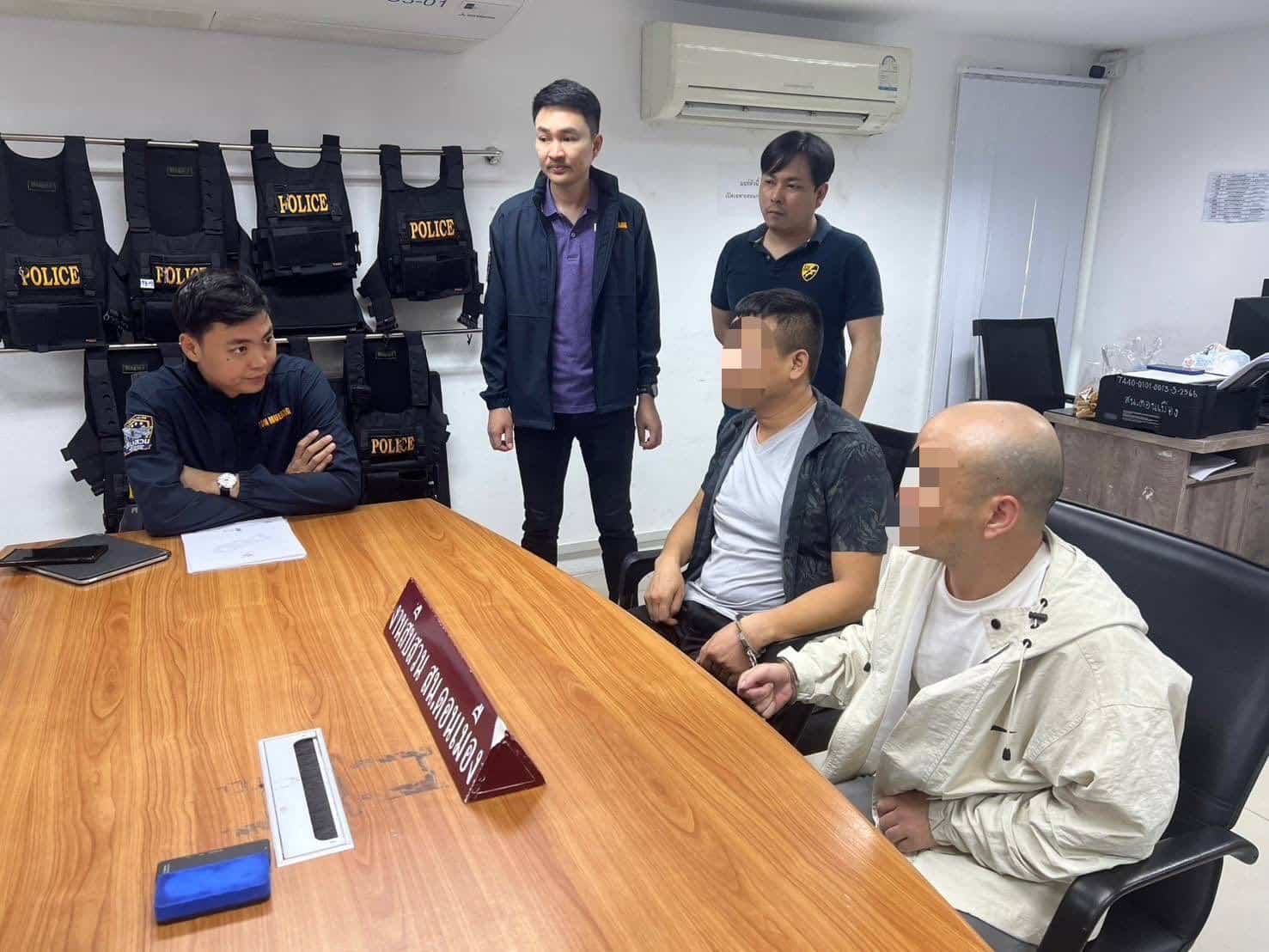 Chinese duo busted at Suvarnabhumi after Bangkok burglary spree | News by Thaiger
