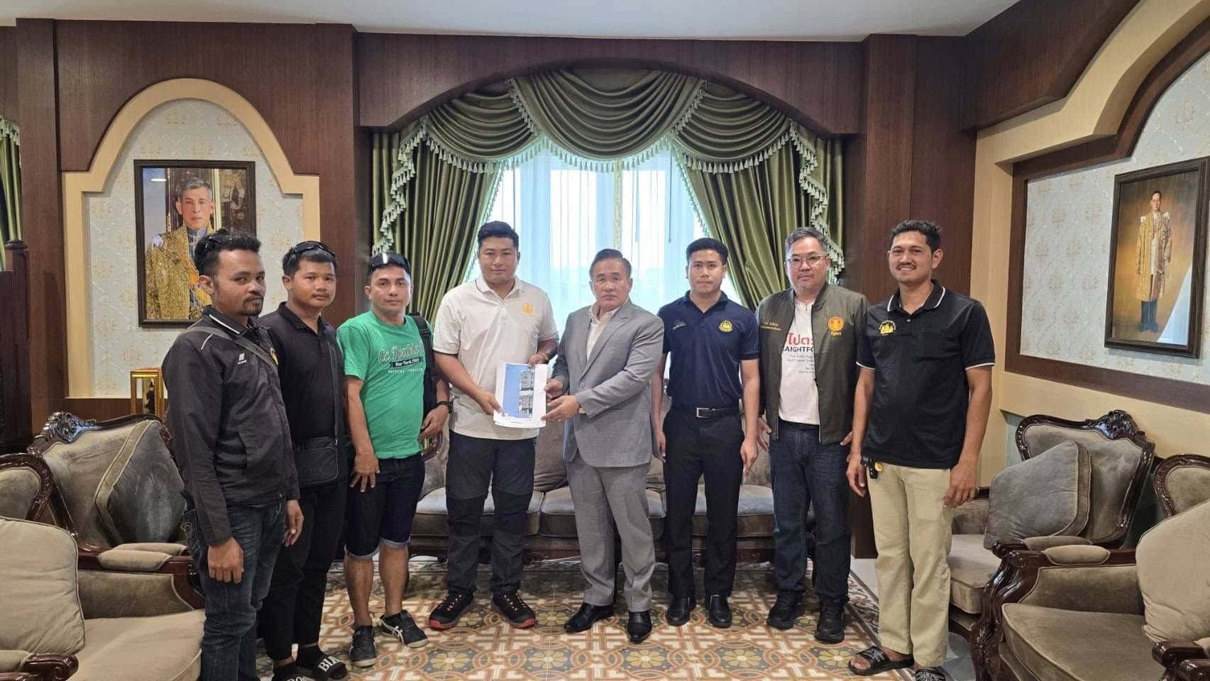 Hackers hijack Phuket ride-hailing apps in taxi scam chaos | News by Thaiger