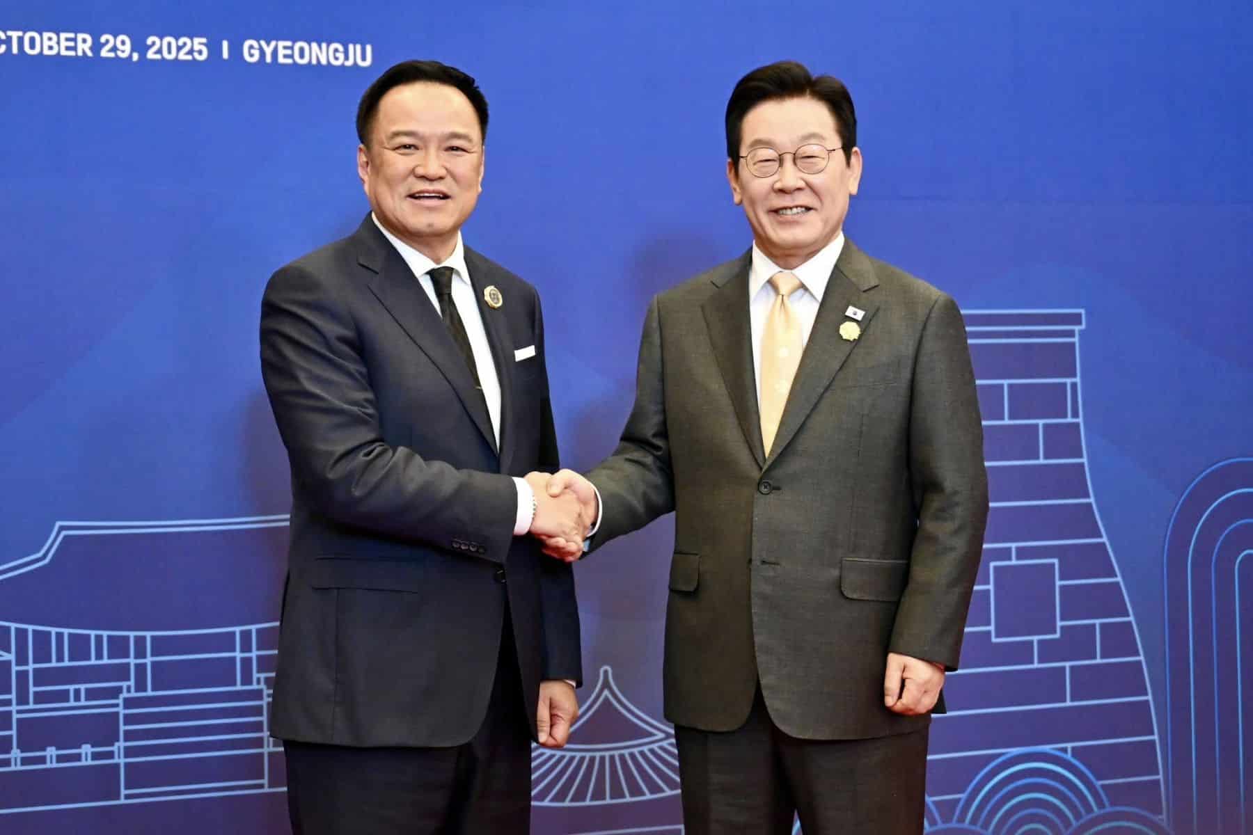 Anutin pushes China on rice deal at high-stakes APEC summit | News by Thaiger