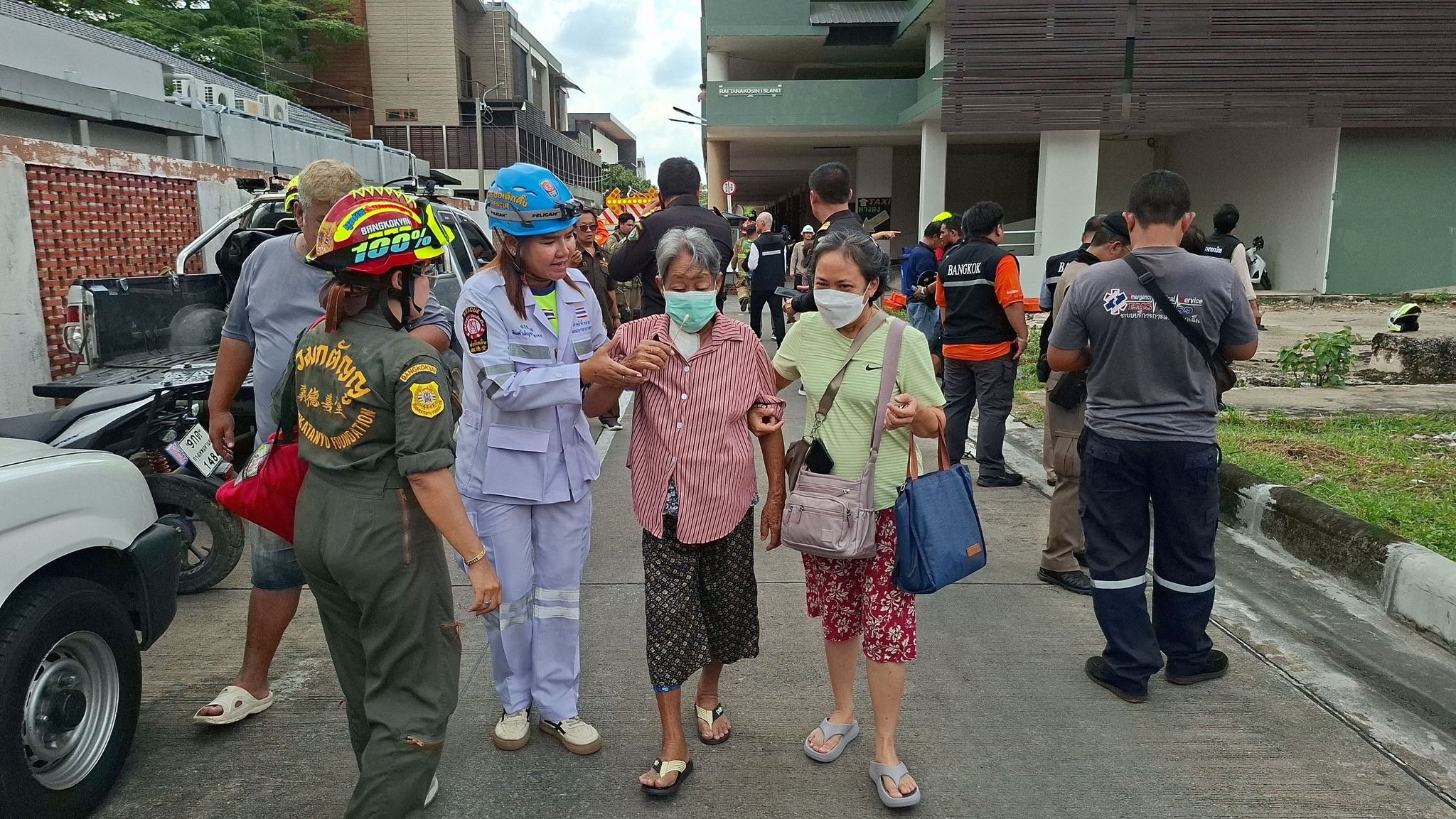 Blaze traps residents in 38-storey Bangkok condo inferno (video) | News by Thaiger