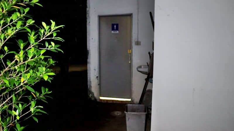Confused woman locks herself in Udon Thani men’s loo | News by Thaiger
