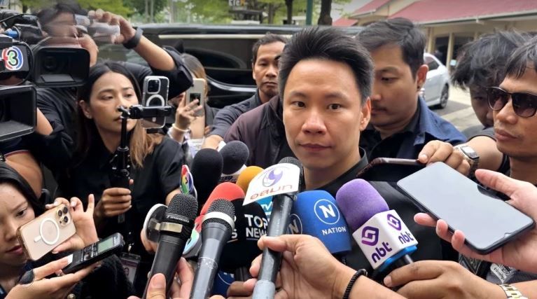 Royal tribute: Loy Krathong to proceed with subdued tone | News by Thaiger