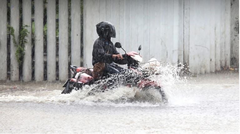 Heavy rainfall alert issued for Thailand as storm chaos looms | News by Thaiger