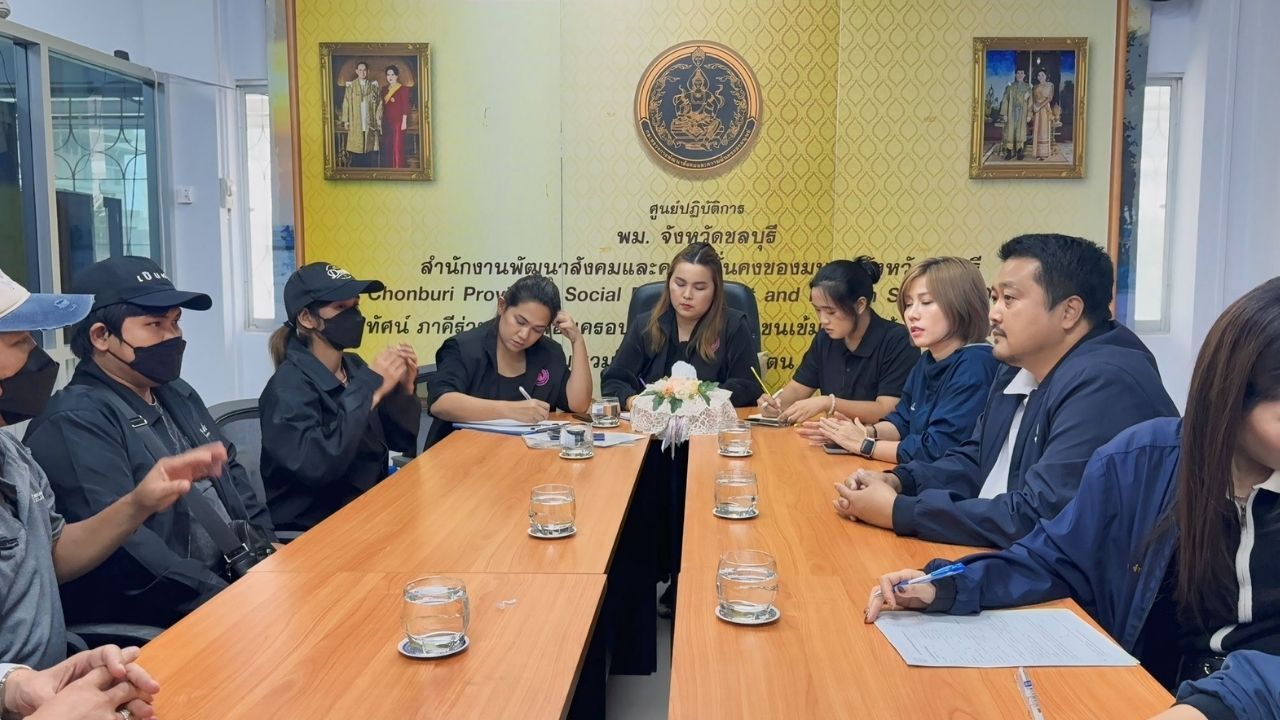 Chon Buri doctor hot water Laotian boy