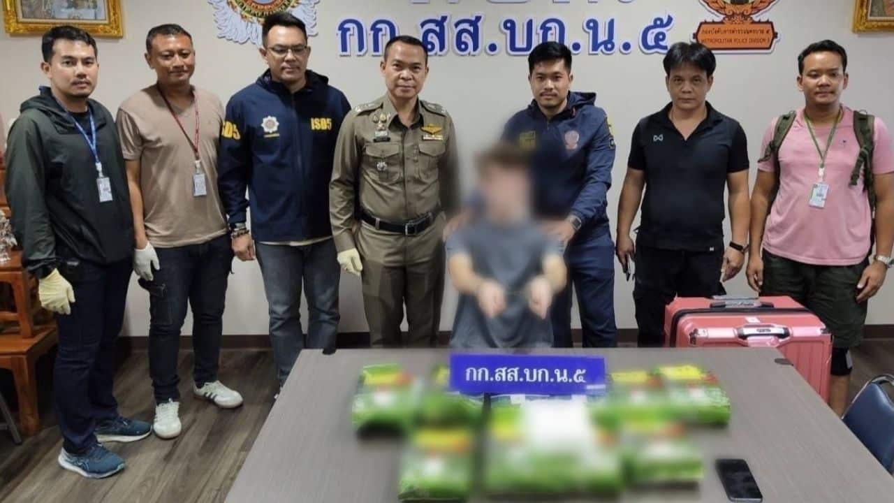 British arrested in Bangkok hotel with crystal meth