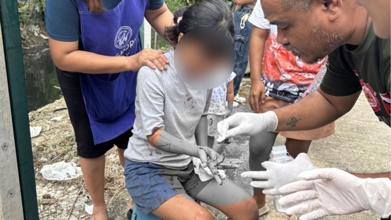 Thai father attacks daughter with saw in Samut Prakan house | Thaiger