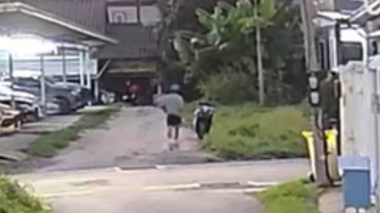 CCTV captures foreign thief stealing laptops and wallet in Phuket | News by Thaiger