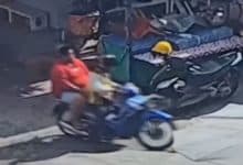 Thai woman gropes 74 year old taxi rider before stealing 17,000 baht | Thaiger