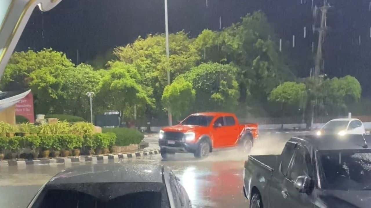 Icelandic pickup truck driver drifts on Chon Buri road