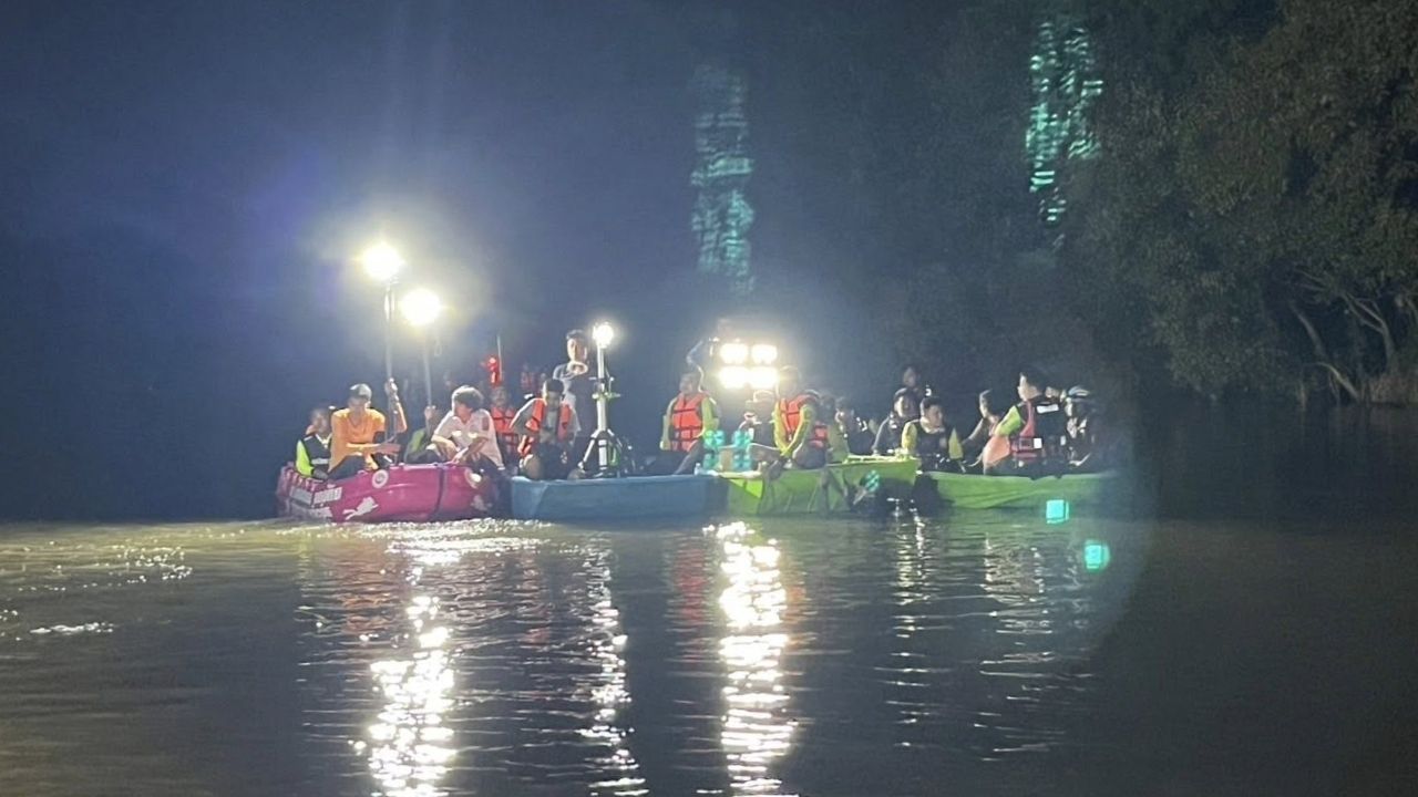 tugboat capsize in Ayutthaya leaving pregnant woman missing