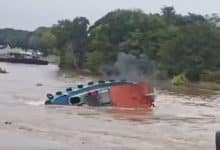 Pregnant woman missing after tugboat capsizes in Ayutthaya river | Thaiger