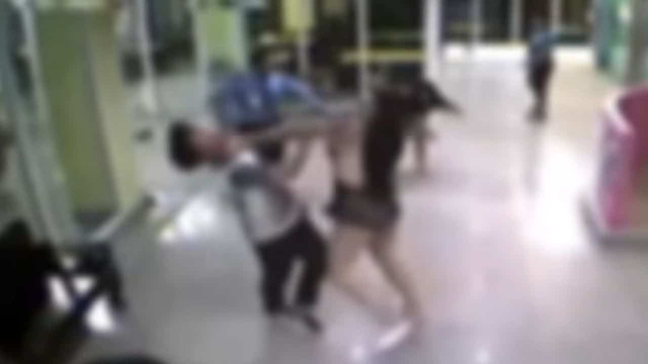 3 transwomen attack Indian men and hotel guard in Pattaya | Thaiger