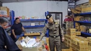 2 Chinese men arrested in Bangkok for illegal hostel and drug business | Thaiger
