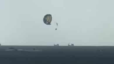 Brave parasailing assistant jumps into sea to save tourist off Phuket beach | Thaiger