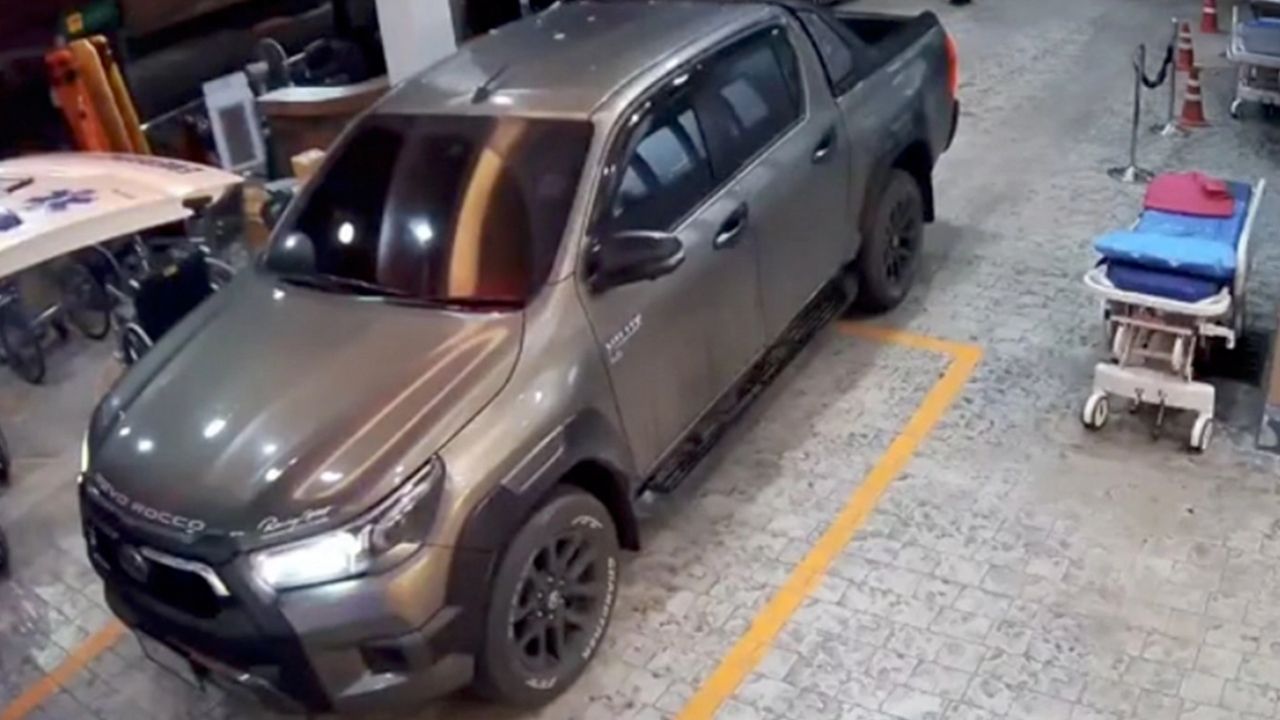 Pickup driver blocks ambulance leading to patient's death