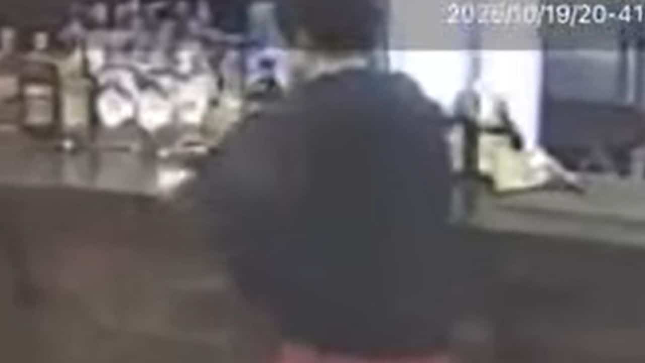 Foreigner steals alcohol Phuket