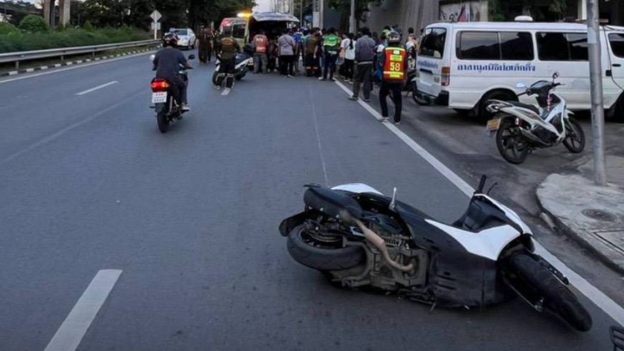 Bolt driver crashes killing himself and passenger