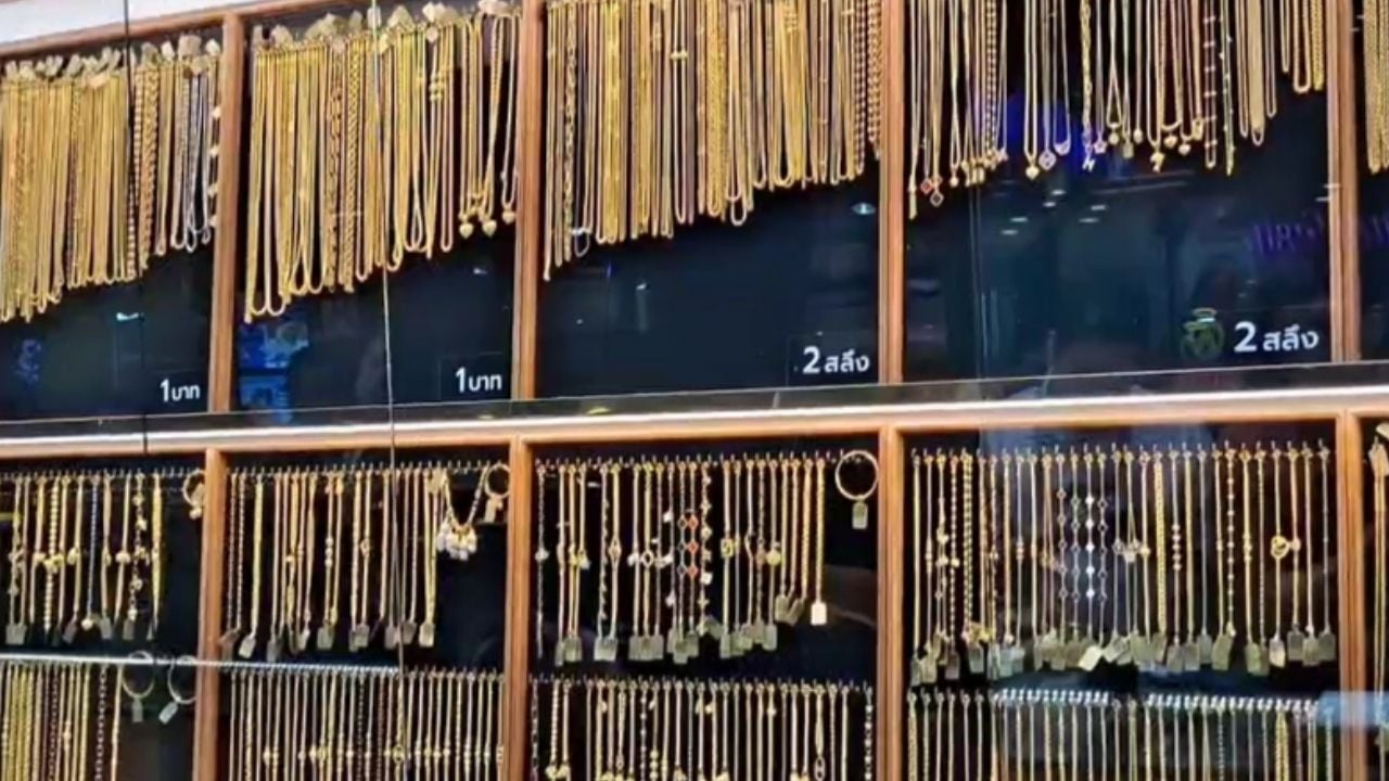 Employee steals from gold factory