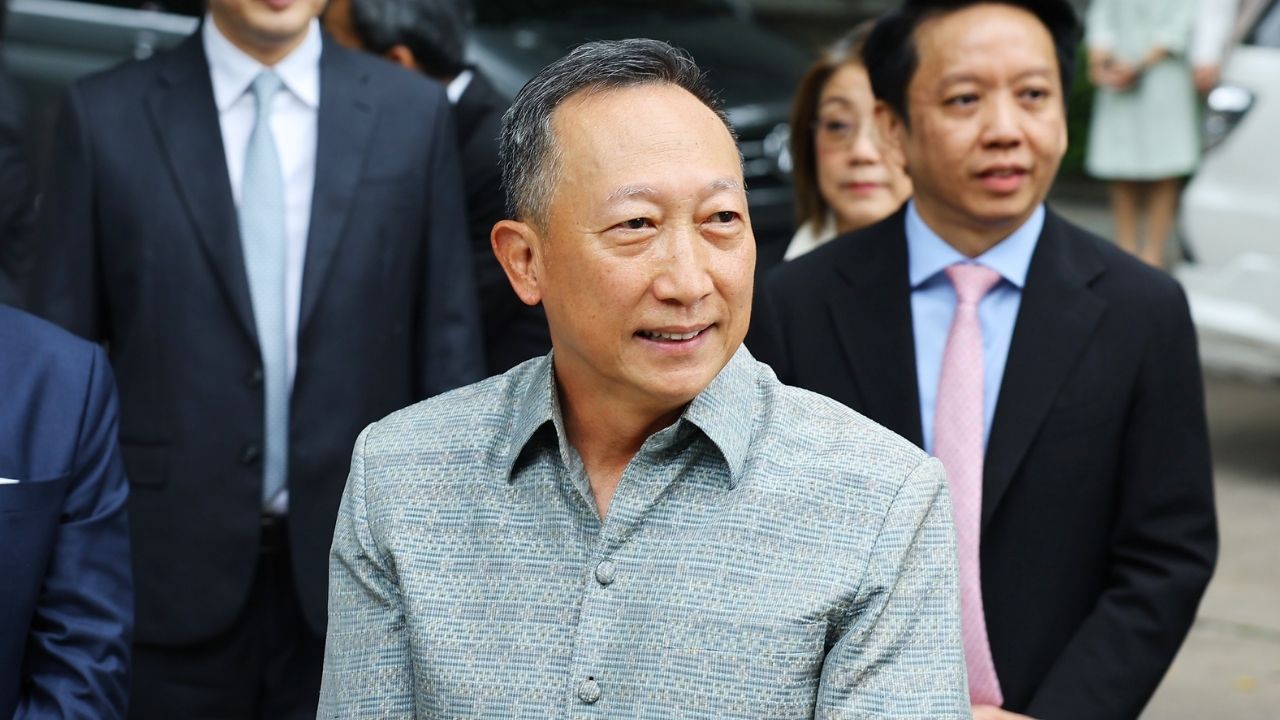 Finance minister denies scam involvement
