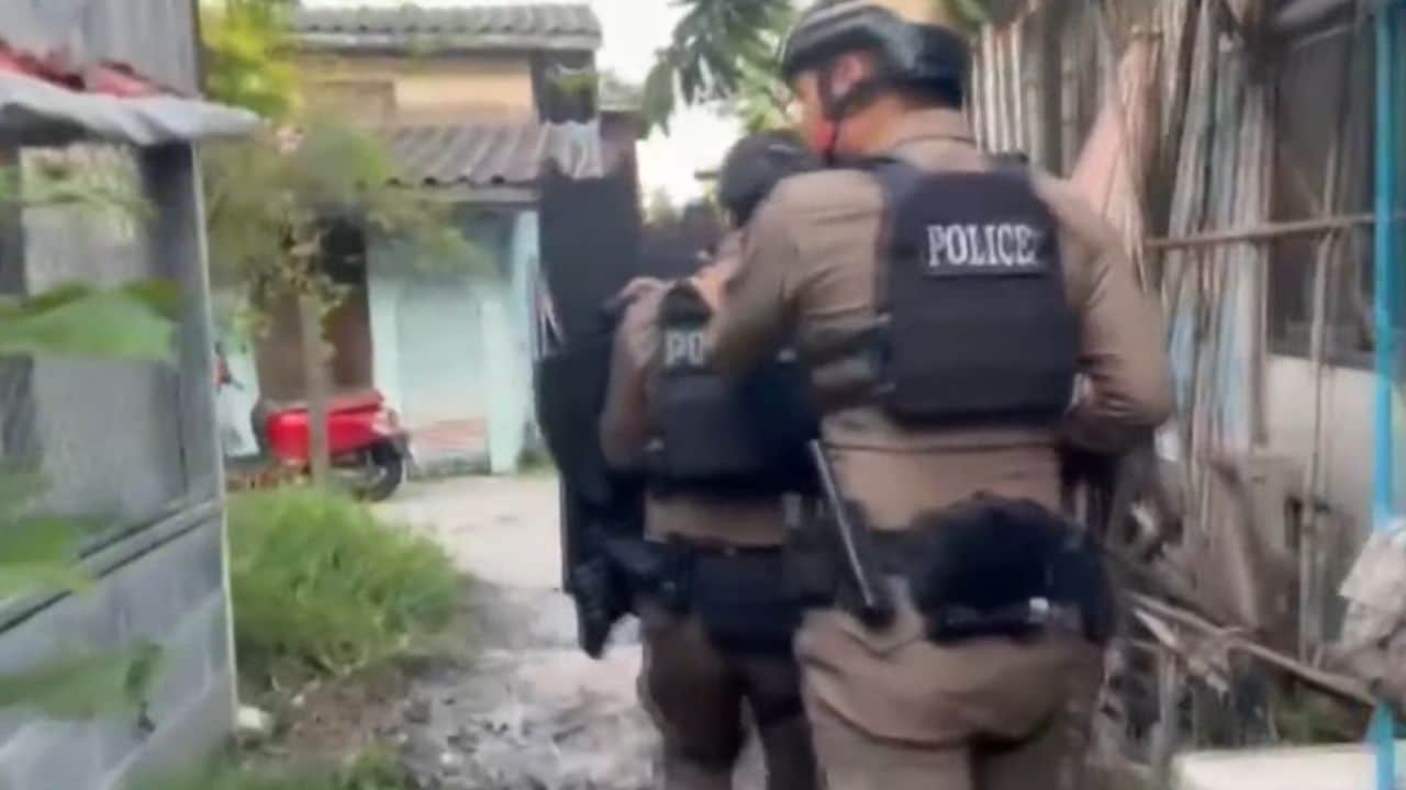 Police investigates after woman shot herself in boyfriend's home
