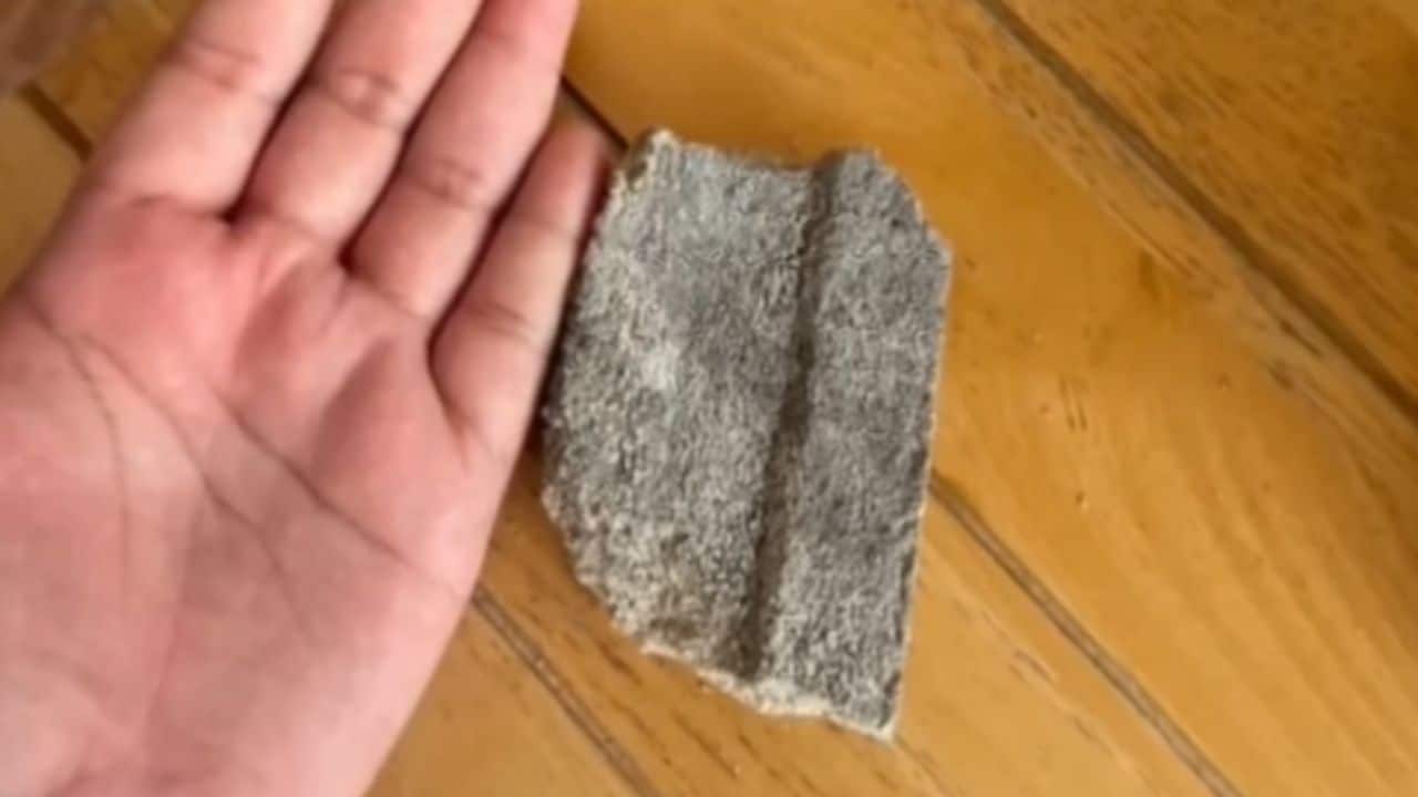Dispute over 50 baht leads to rock throwing in Nonthaburi