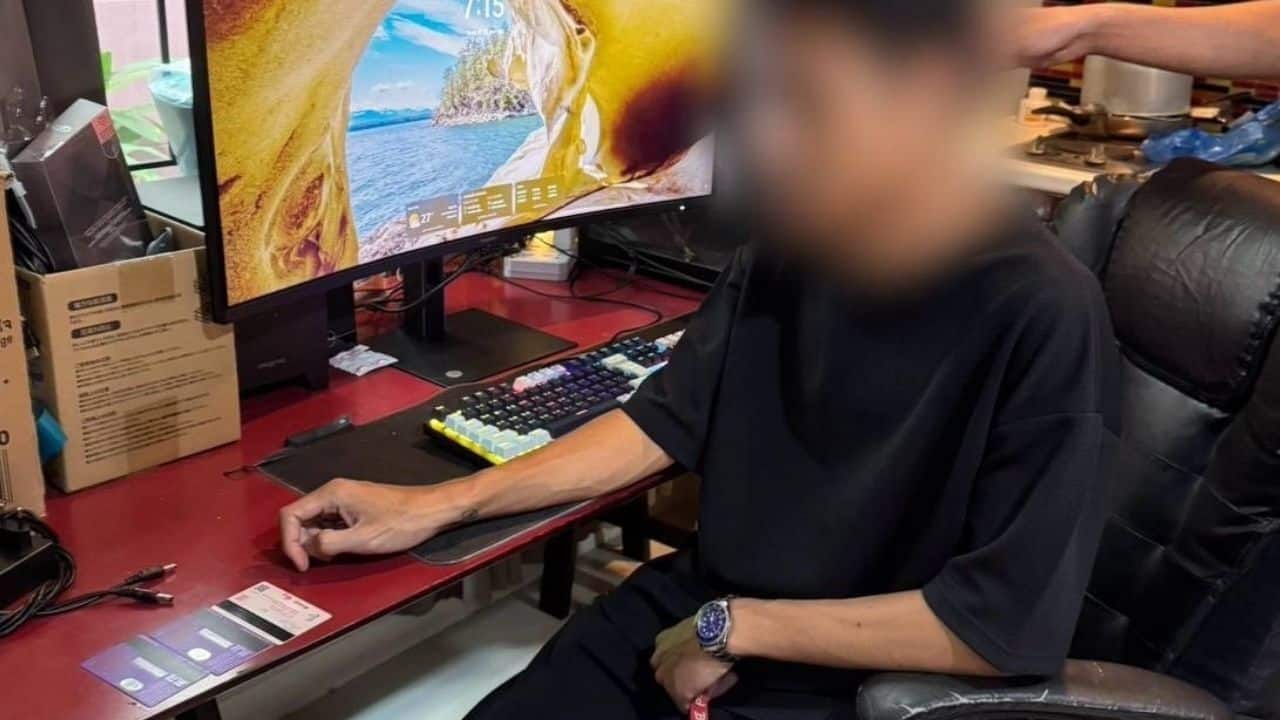 Boxing champion operates gambling site