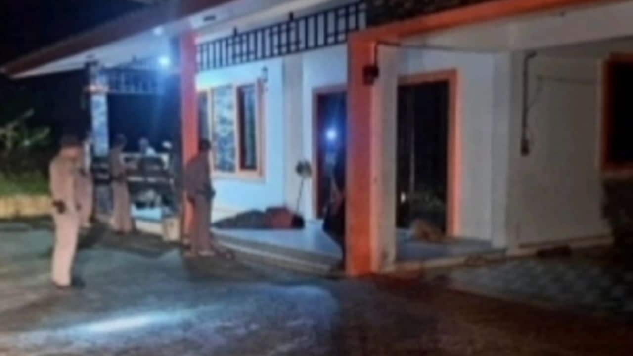 Thai man shot for making advance with neighbour wife