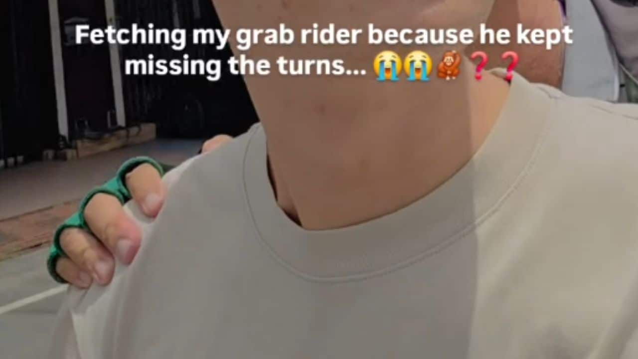 Malaysian rides Grab taxi in Hat Yai Thailand