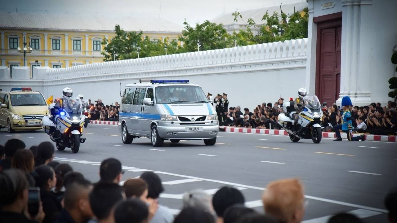 What happens during a royal mourning period in Thailand? A guide for expats and tourists | News by Thaiger