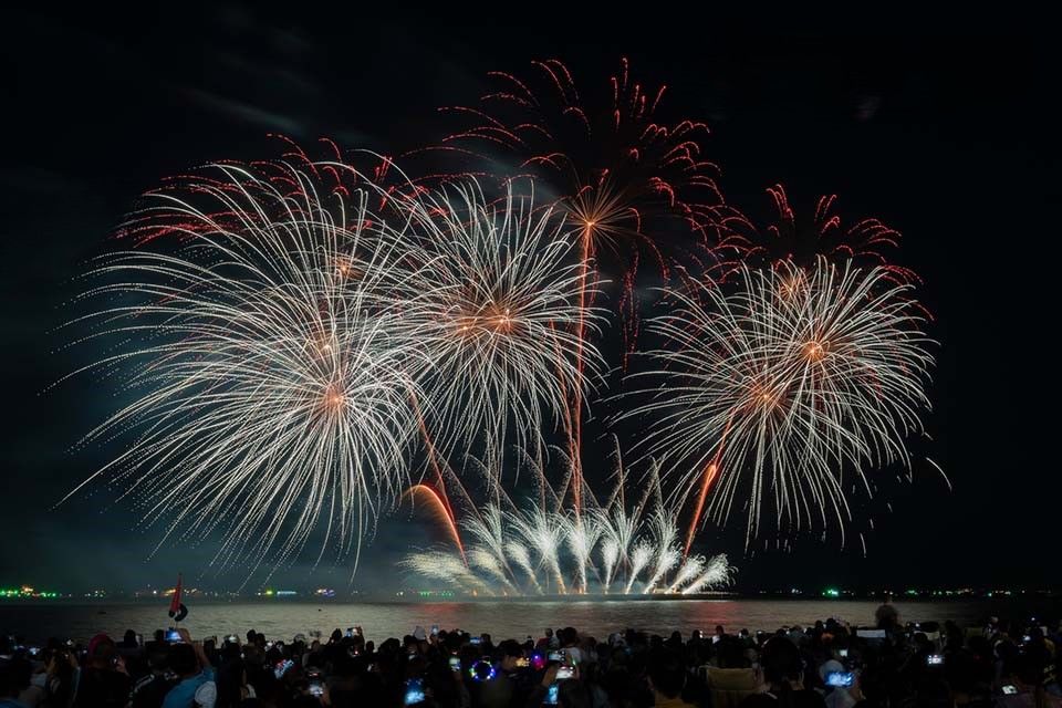 Pattaya fireworks to honour Queen Mother with tribute show | News by Thaiger