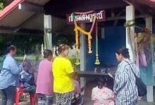 Lottery fever grips villagers at shrine in Uthai Thani | Thaiger