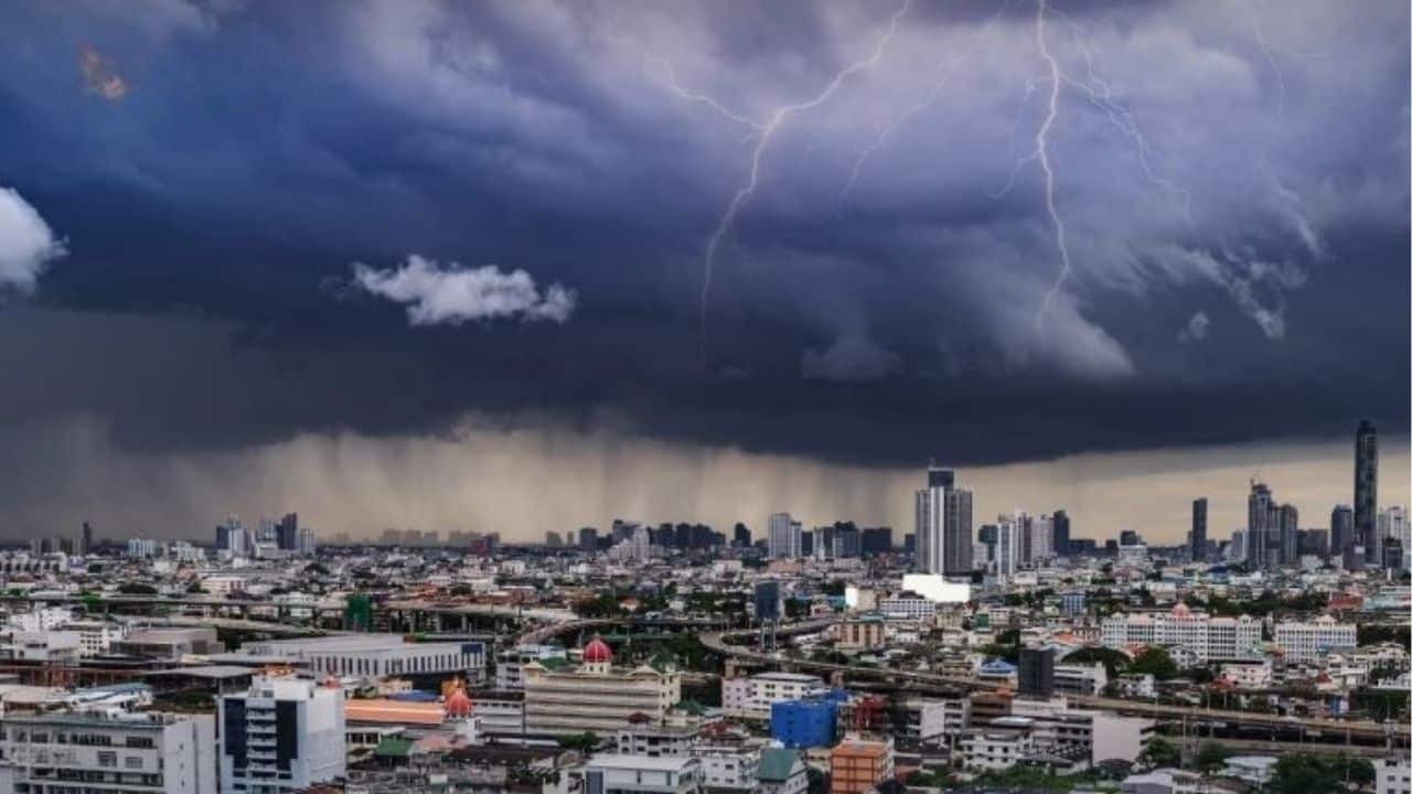 Thailand prepares for flooding as offshore weather worsens | Thaiger