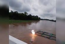 Man vanishes after fatal electric shock on Nan River bridge (video) | Thaiger