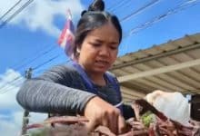 Vendors plead for peace as border tensions crush Surin trade (video) | Thaiger