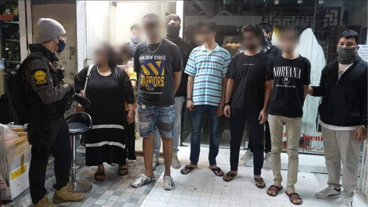 Barbershop drug den busted in Bangkok police sting | Thaiger