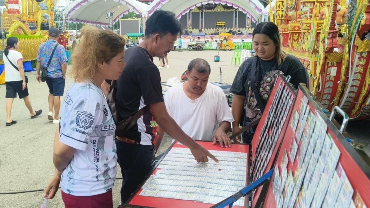 Chak Phra festival fuels lucky number frenzy in southern Thailand (video) | Thaiger