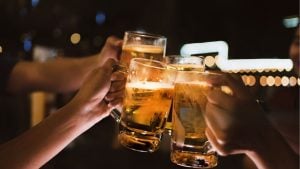 PM Anutin pushes 4am pub hours and nationwide booze revamp | Thaiger