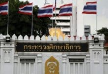 Ministry confirms schools can celebrate during mourning | Thaiger