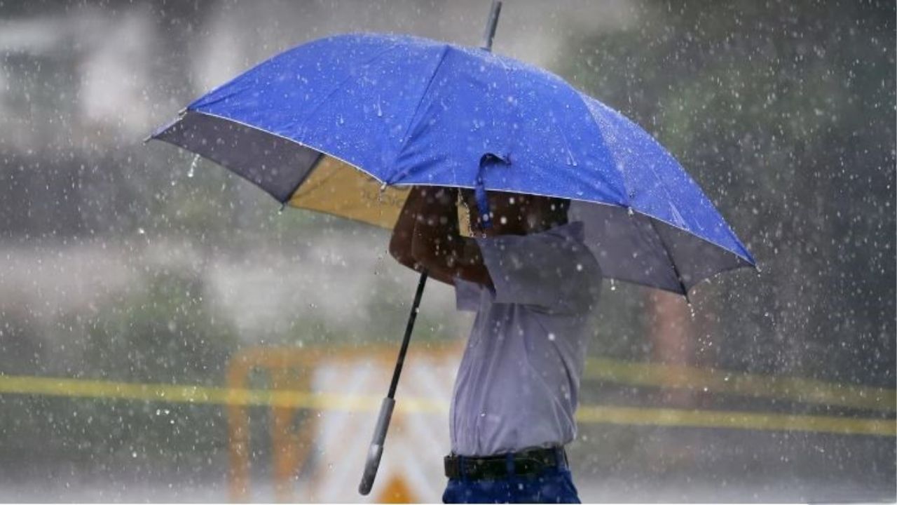 Thailand hit by unseasonal chill and heavy rain warnings | Thaiger