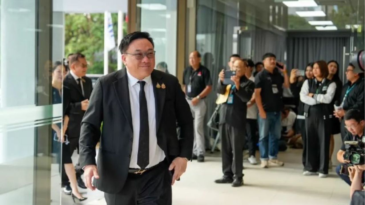 Julapun takes Pheu Thai reins after Paetongtarn steps down | Thaiger