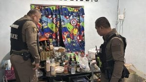 Stoned shopkeeper arrested after knife rampage in Chon Buri | Thaiger