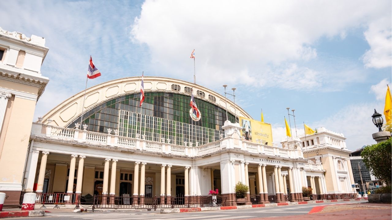 Hua Lamphong station Thailand train